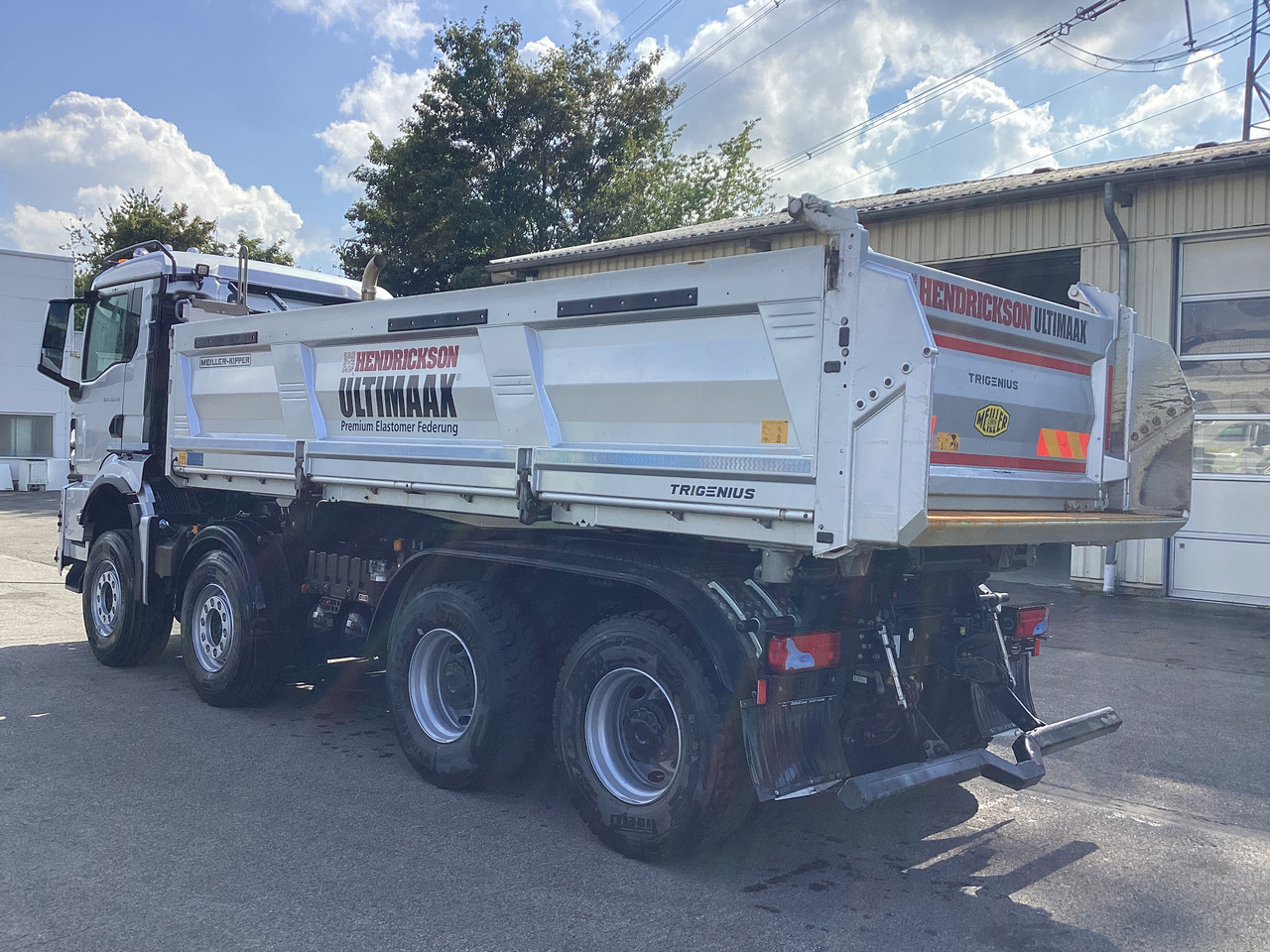 MAN TGS 35.520 8×4 BB Hendrickson - Самосвал: фото 5 MAN TGS 35.520 8×4 BB Hendrickson - Самосвал: фото 5