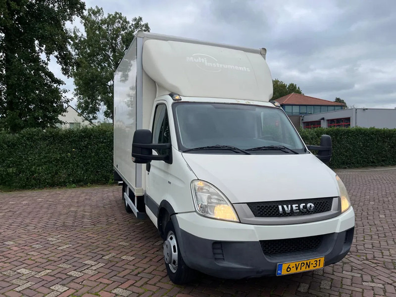 Iveco Daily 40 C14 - Фургон с закрытым кузовом: фото 4 Iveco Daily 40 C14 - Фургон с закрытым кузовом: фото 4