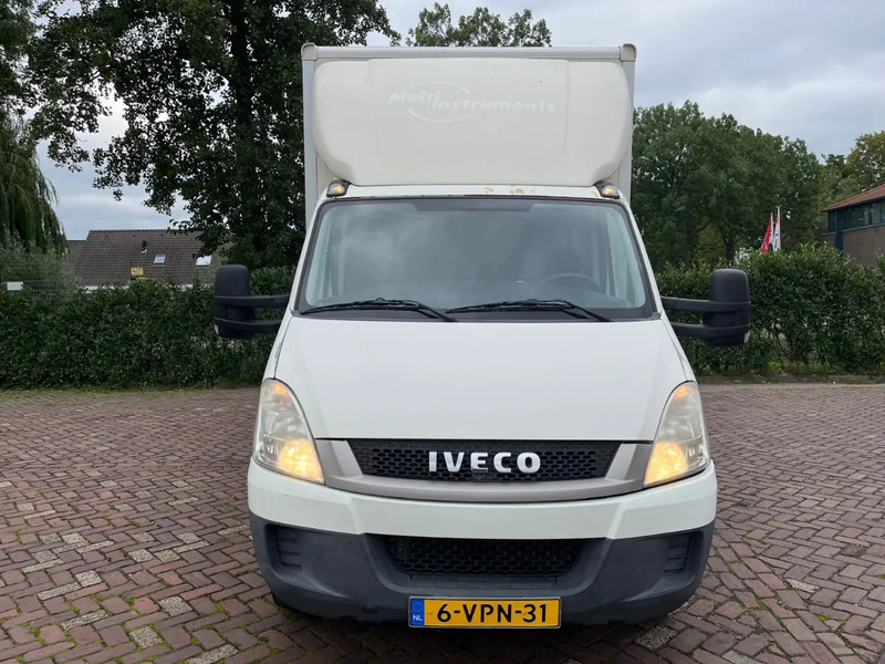 Iveco Daily 40 C14 - Фургон с закрытым кузовом: фото 3 Iveco Daily 40 C14 - Фургон с закрытым кузовом: фото 3