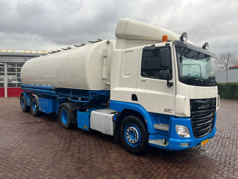DAF CF 440 FT EURO 6 WITH BULK COMPRESSOR - Тягач: фото 1 DAF CF 440 FT EURO 6 WITH BULK COMPRESSOR - Тягач: фото 1