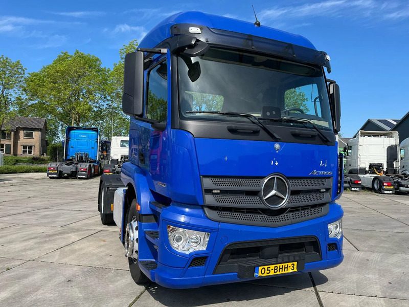 Тягач Mercedes-Benz Actros 1940: фото 1