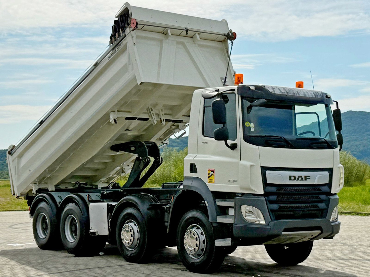 DAF CF 480 * Kipper 6,00 m + BORDMATIC/ 8x4 * TOP - Самосвал, Автоманипулятор: фото 4 DAF CF 480 * Kipper 6,00 m + BORDMATIC/ 8x4 * TOP - Самосвал, Автоманипулятор: фото 4
