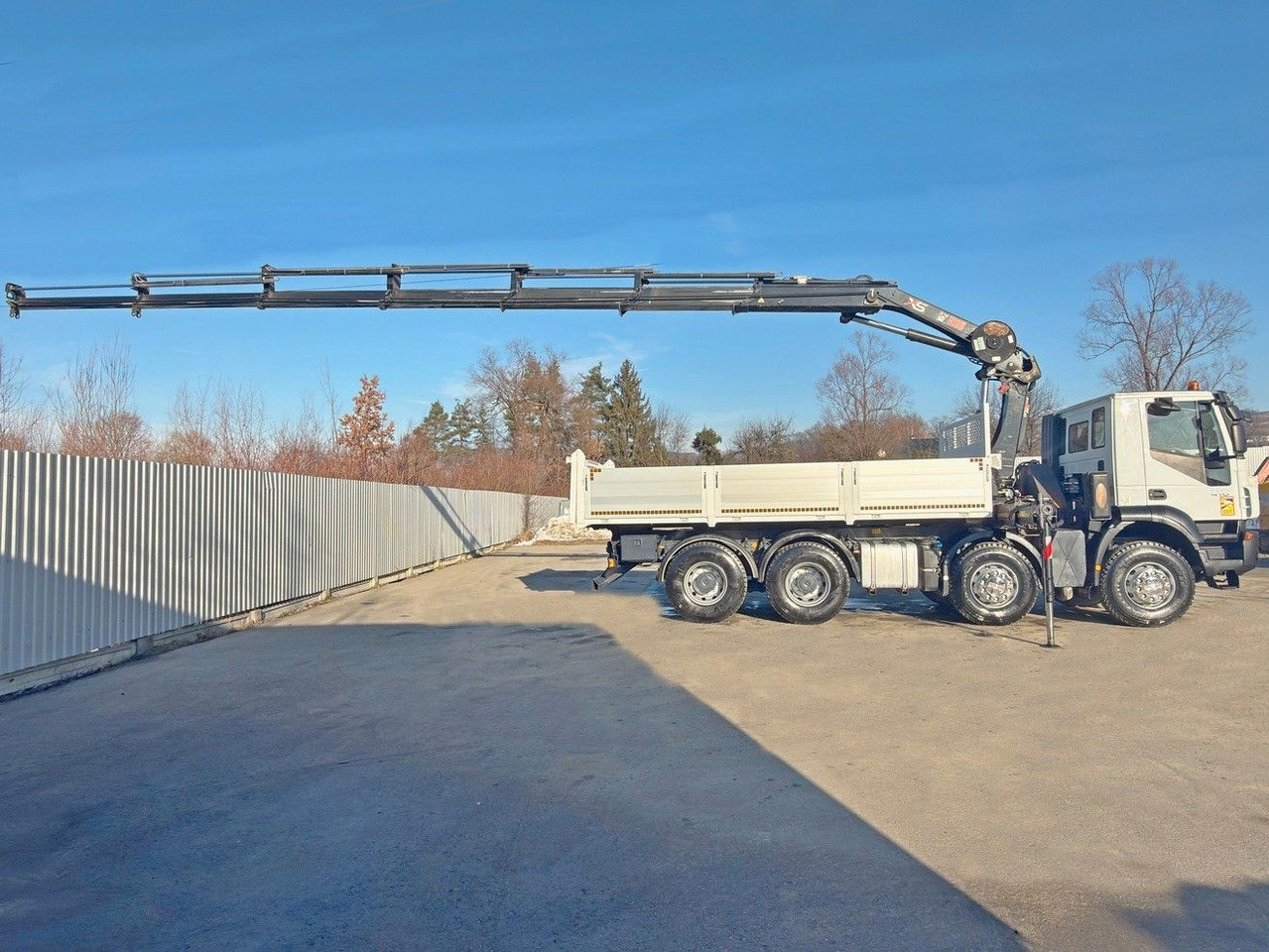 Iveco TRAKKER * HIAB 211 E - 6 HIDUO+ FUNK / 8x4 *TOP - Самосвал, Автоманипулятор: фото 5 Iveco TRAKKER * HIAB 211 E - 6 HIDUO+ FUNK / 8x4 *TOP - Самосвал, Автоманипулятор: фото 5