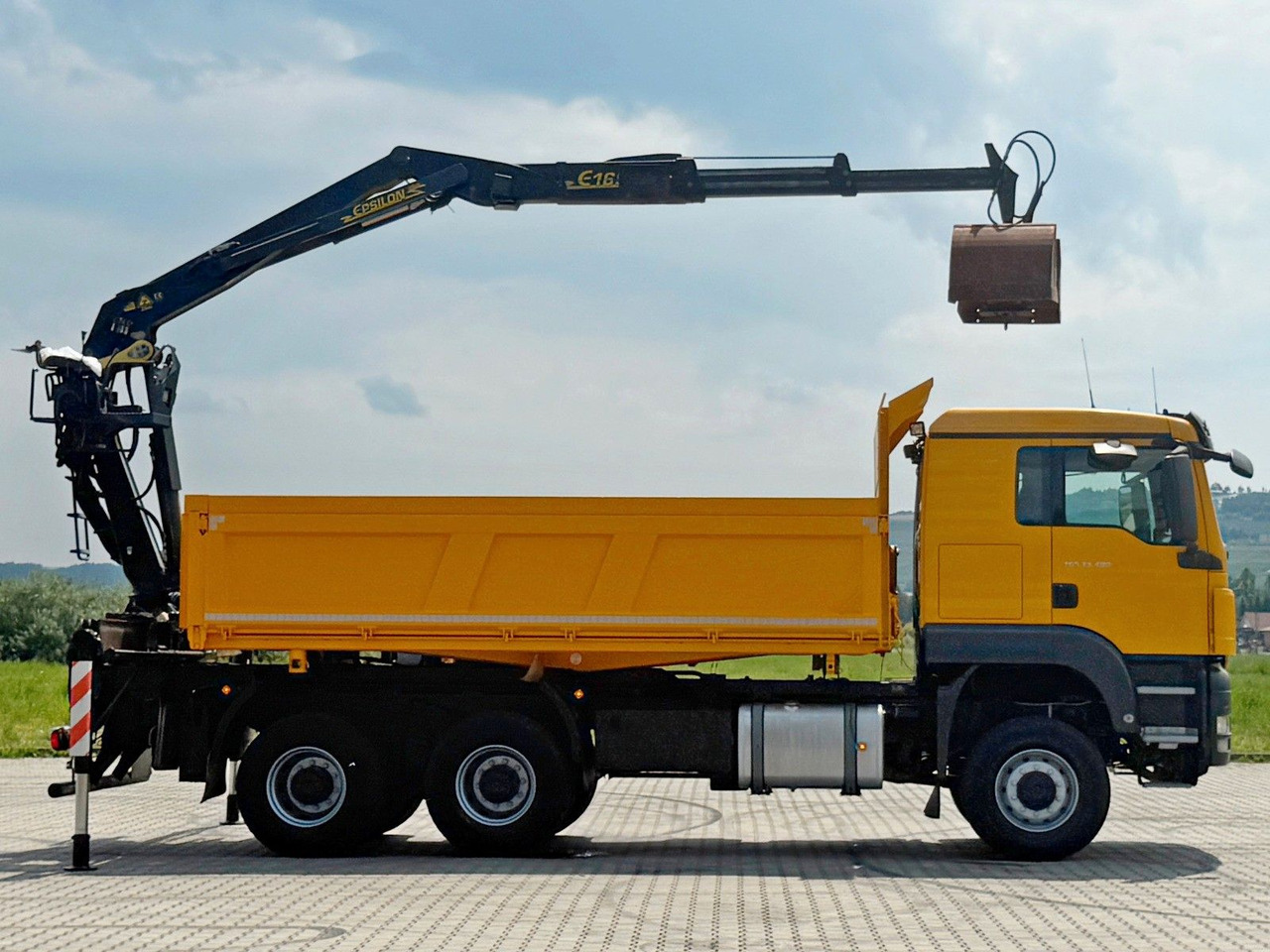 MAN TGS 33.480*KIPPER 5,10m * EPSILON E165Z76* 6x6 MAN TGS 33.480*KIPPER 5,10m * EPSILON E165Z76* 6x6 - Автоманипулятор, Самосвал: фото 5 MAN TGS 33.480*KIPPER 5,10m * EPSILON E165Z76* 6x6 MAN TGS 33.480*KIPPER 5,10m * EPSILON E165Z76* 6x6 - Автоманипулятор, Самосвал: фото 5