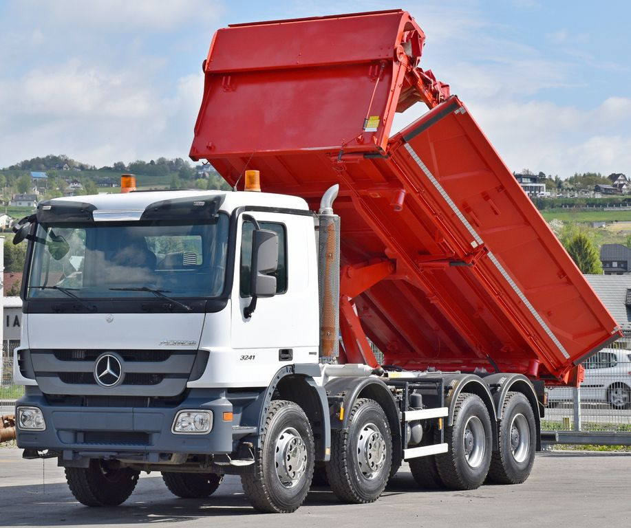 Mercedes-Benz ACTROS 3241 Kipper 5,70m + BORDMATIC / 8x4 - Самосвал: фото 3 Mercedes-Benz ACTROS 3241 Kipper 5,70m + BORDMATIC / 8x4 - Самосвал: фото 3