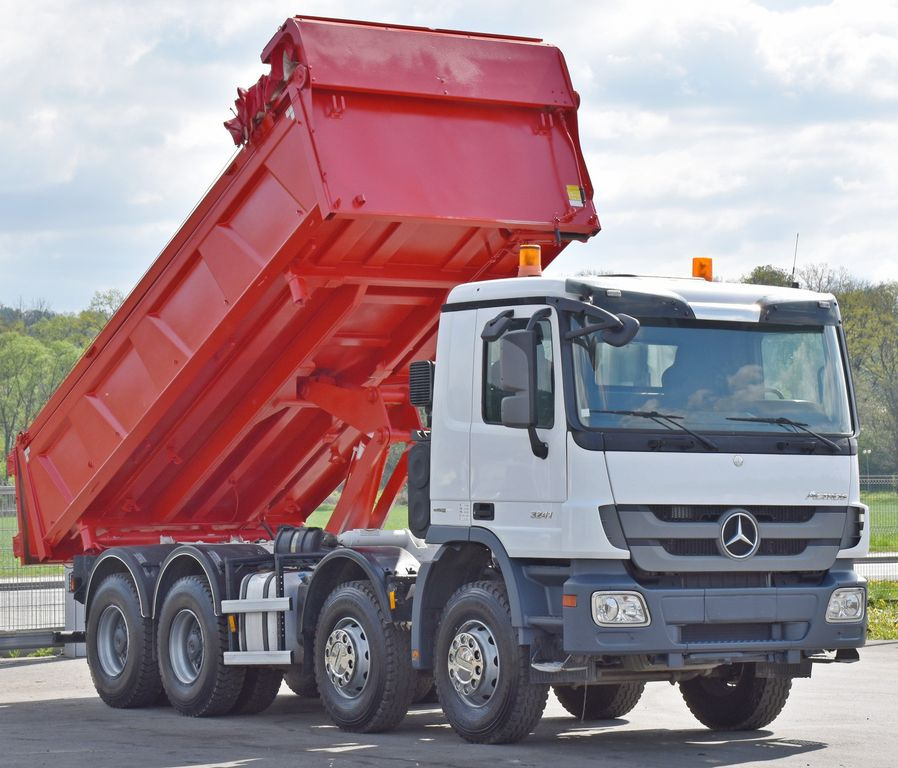 Mercedes-Benz ACTROS 3241 Kipper 5,70m + BORDMATIC / 8x4 - Самосвал: фото 4 Mercedes-Benz ACTROS 3241 Kipper 5,70m + BORDMATIC / 8x4 - Самосвал: фото 4