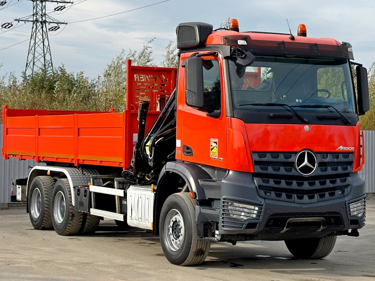 Mercedes-Benz AROCS 2640 *HIAB 144 BS - 3/FUNK + * 6x4 - Самосвал, Автоманипулятор: фото 3 Mercedes-Benz AROCS 2640 *HIAB 144 BS - 3/FUNK + * 6x4 - Самосвал, Автоманипулятор: фото 3