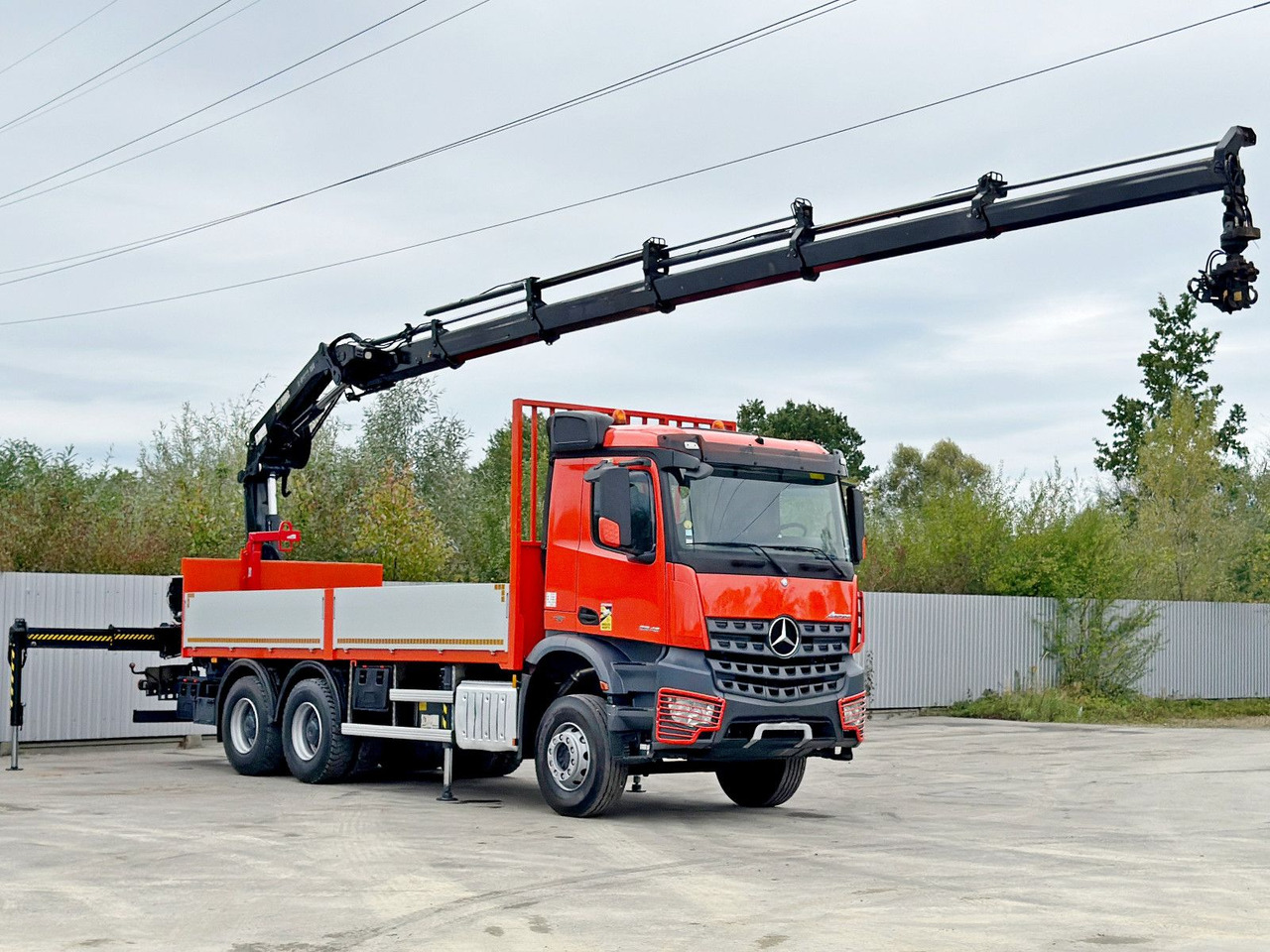 Mercedes-Benz AROCS 2643 *HIAB X-HIDUO 188 ES-5/FUNK * 6x4 - Автоманипулятор: фото 2 Mercedes-Benz AROCS 2643 *HIAB X-HIDUO 188 ES-5/FUNK * 6x4 - Автоманипулятор: фото 2