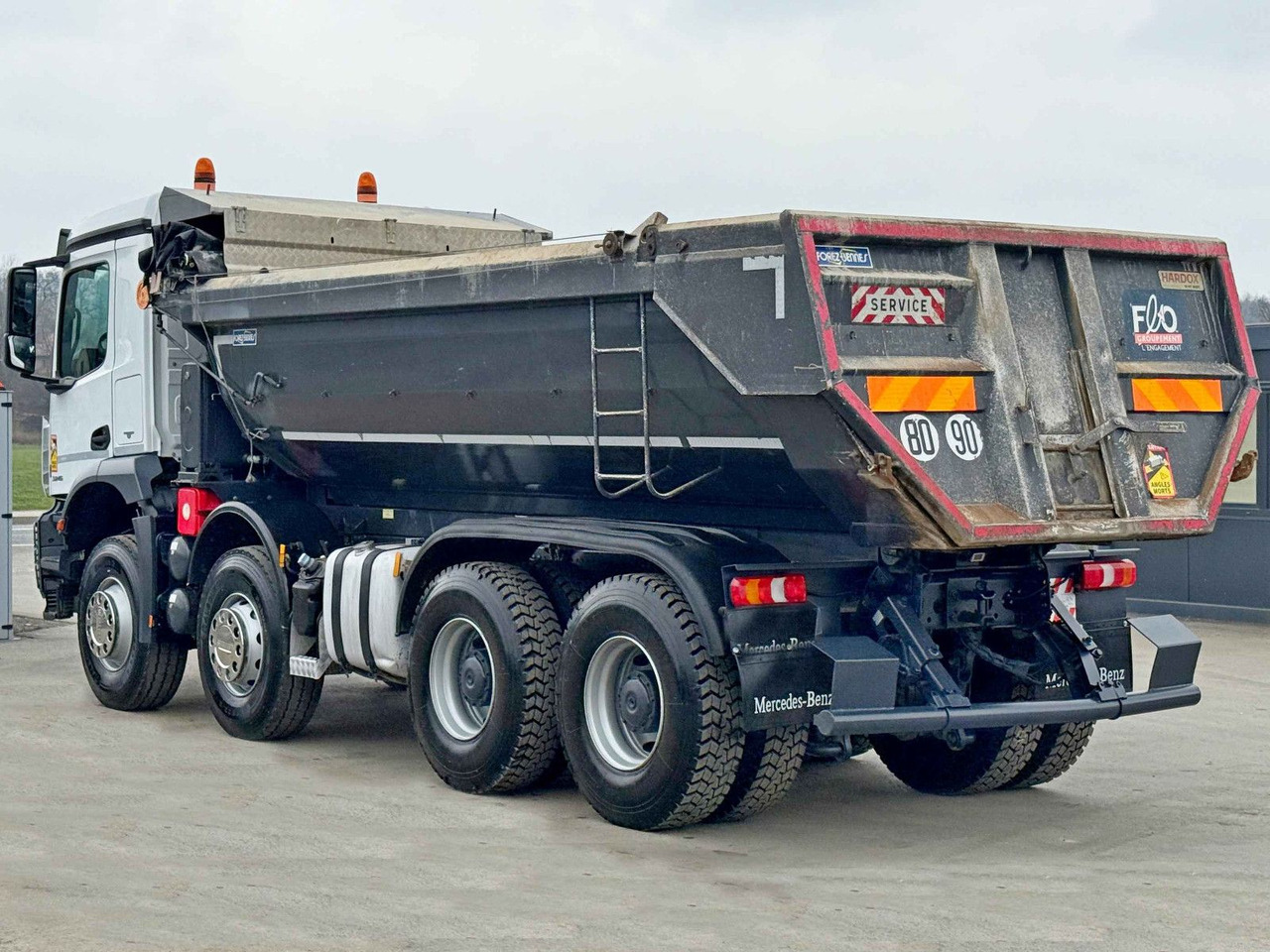 Самосвал Mercedes-Benz AROCS 3246* KIPPER / 8x4 * TOPZUSTAND: фото 6