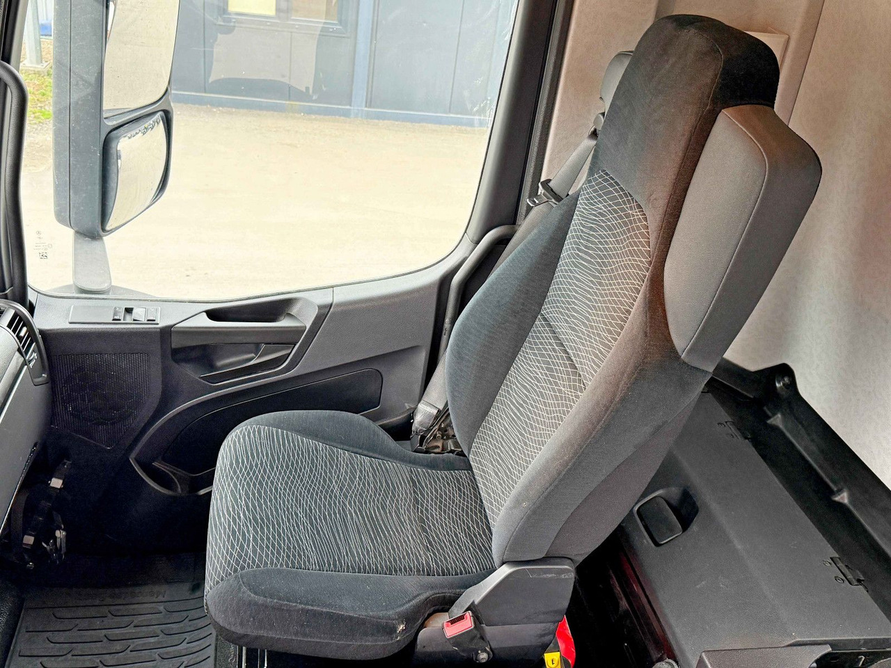 Самосвал Mercedes-Benz AROCS 3246* KIPPER / 8x4 * TOPZUSTAND: фото 9