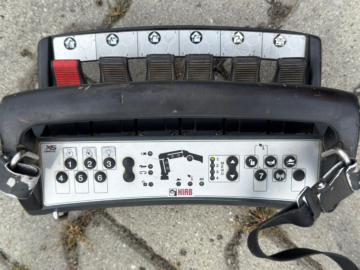 Автоманипулятор Renault K 380 * HIAB 144 BS - 3 HIDUO + FUNK * 6x4 * TOP: фото 13 Автоманипулятор Renault K 380 * HIAB 144 BS - 3 HIDUO + FUNK * 6x4 * TOP: фото 13