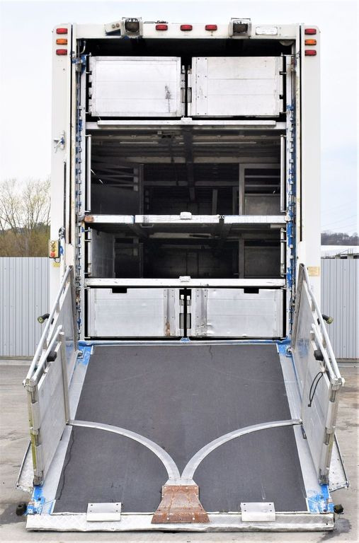 Scania R 500 TIERTRANSPORTWAGEN 7,10m / 4STOCK Scania R 500 TIERTRANSPORTWAGEN 7,10m / 4STOCK - Грузовик для перевозки животных: фото 4 Scania R 500 TIERTRANSPORTWAGEN 7,10m / 4STOCK Scania R 500 TIERTRANSPORTWAGEN 7,10m / 4STOCK - Грузовик для перевозки животных: фото 4