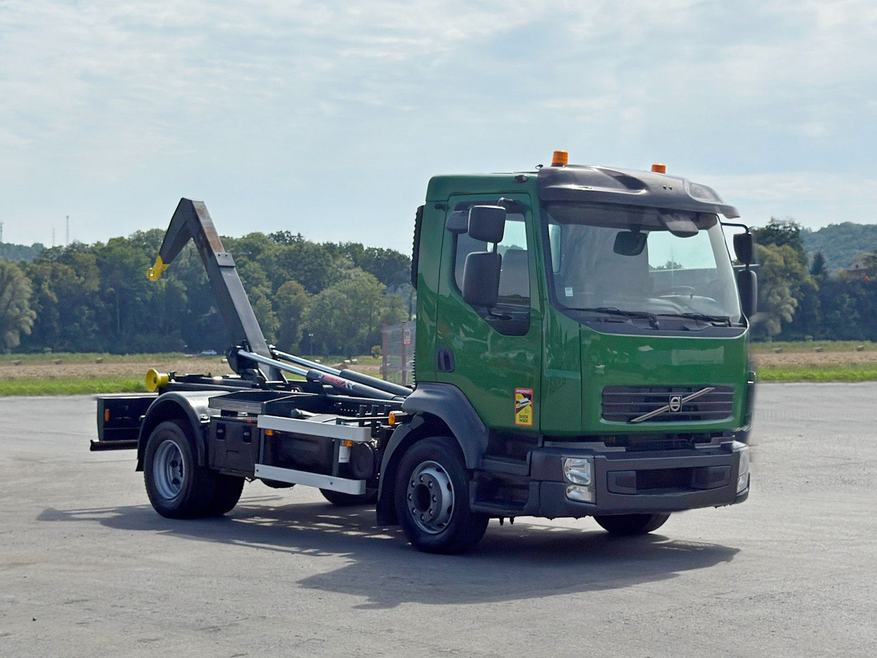 Volvo FL 280 * Abrollkipper * TOPZUSTAND - Крюковой мультилифт: фото 2 Volvo FL 280 * Abrollkipper * TOPZUSTAND - Крюковой мультилифт: фото 2