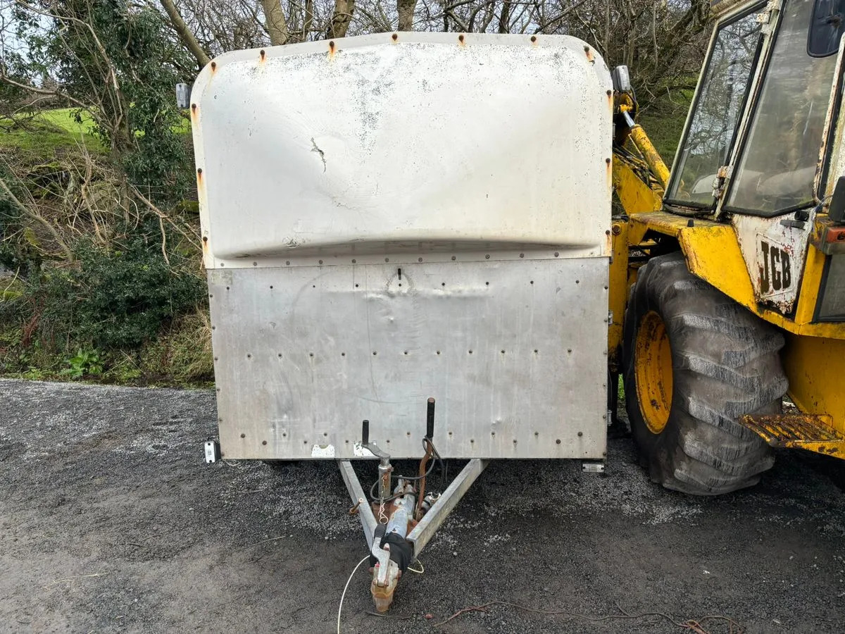 10X6 Ivor Williams - Прицеп для перевозки животных: фото 3 10X6 Ivor Williams - Прицеп для перевозки животных: фото 3