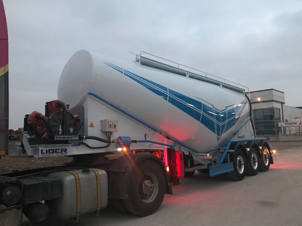 Новый Полуприцеп-цистерна для транспортировки цемента LIDER 2025  MODEL NEW CEMENT TANKER: фото 8