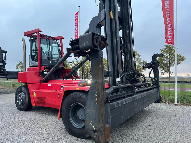 Kalmar DCG100-45ED7 - Контейнерный погрузчик: фото 2 Kalmar DCG100-45ED7 - Контейнерный погрузчик: фото 2