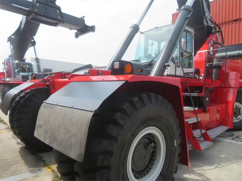 Kalmar DRU450-62S5 - Ричстакер: фото 3 Kalmar DRU450-62S5 - Ричстакер: фото 3