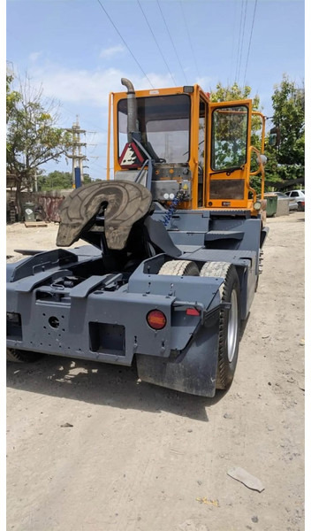 Terberg YT182 - Терминальный тягач: фото 5 Terberg YT182 - Терминальный тягач: фото 5