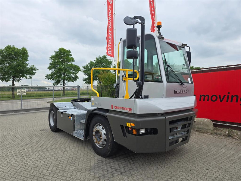 Terberg YT223 - Терминальный тягач: фото 1 Terberg YT223 - Терминальный тягач: фото 1