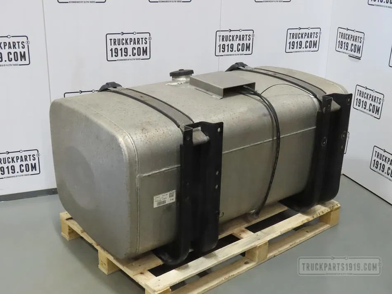 MAN 81.12201-6932 Brandstoftank + steunen 480L - Топливный бак для Грузовиков: фото 2 MAN 81.12201-6932 Brandstoftank + steunen 480L - Топливный бак для Грузовиков: фото 2