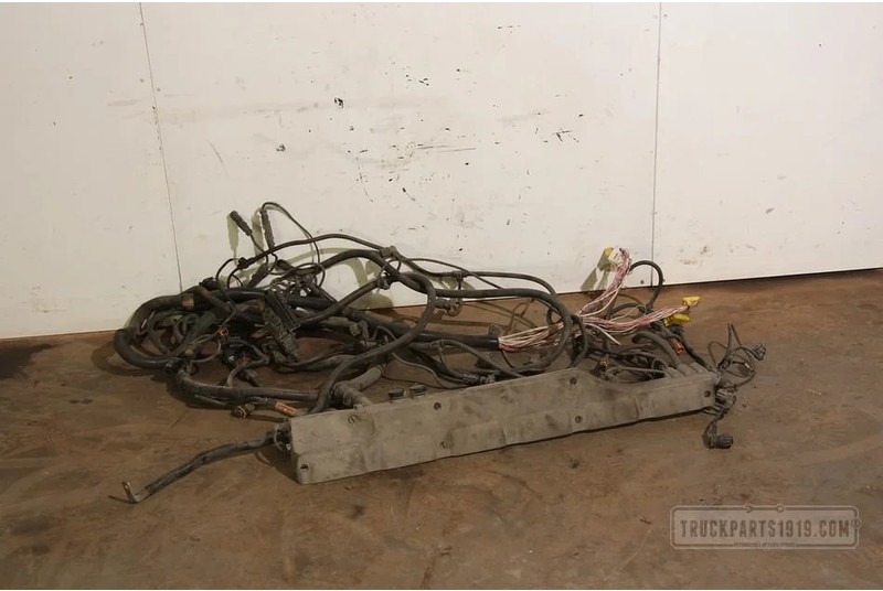 MAN Electrical System Motorkabelboom D2676 cpl. - Кабели/ Провода для Грузовиков: фото 1 MAN Electrical System Motorkabelboom D2676 cpl. - Кабели/ Провода для Грузовиков: фото 1