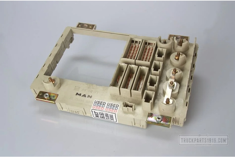 MAN Electrical System Zekeringkast TGX - Предохранитель для Грузовиков: фото 2 MAN Electrical System Zekeringkast TGX - Предохранитель для Грузовиков: фото 2