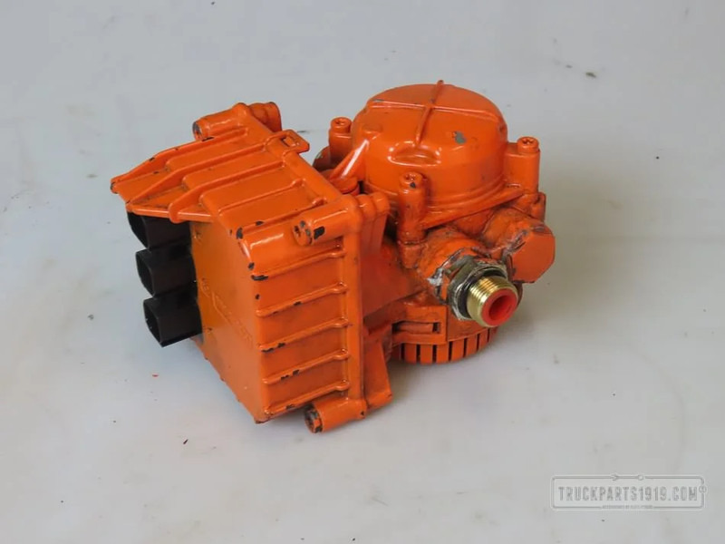 Mercedes-Benz Brake System Vooras EBS modulator MB MP4 - Тормозной клапан для Грузовиков: фото 2 Mercedes-Benz Brake System Vooras EBS modulator MB MP4 - Тормозной клапан для Грузовиков: фото 2