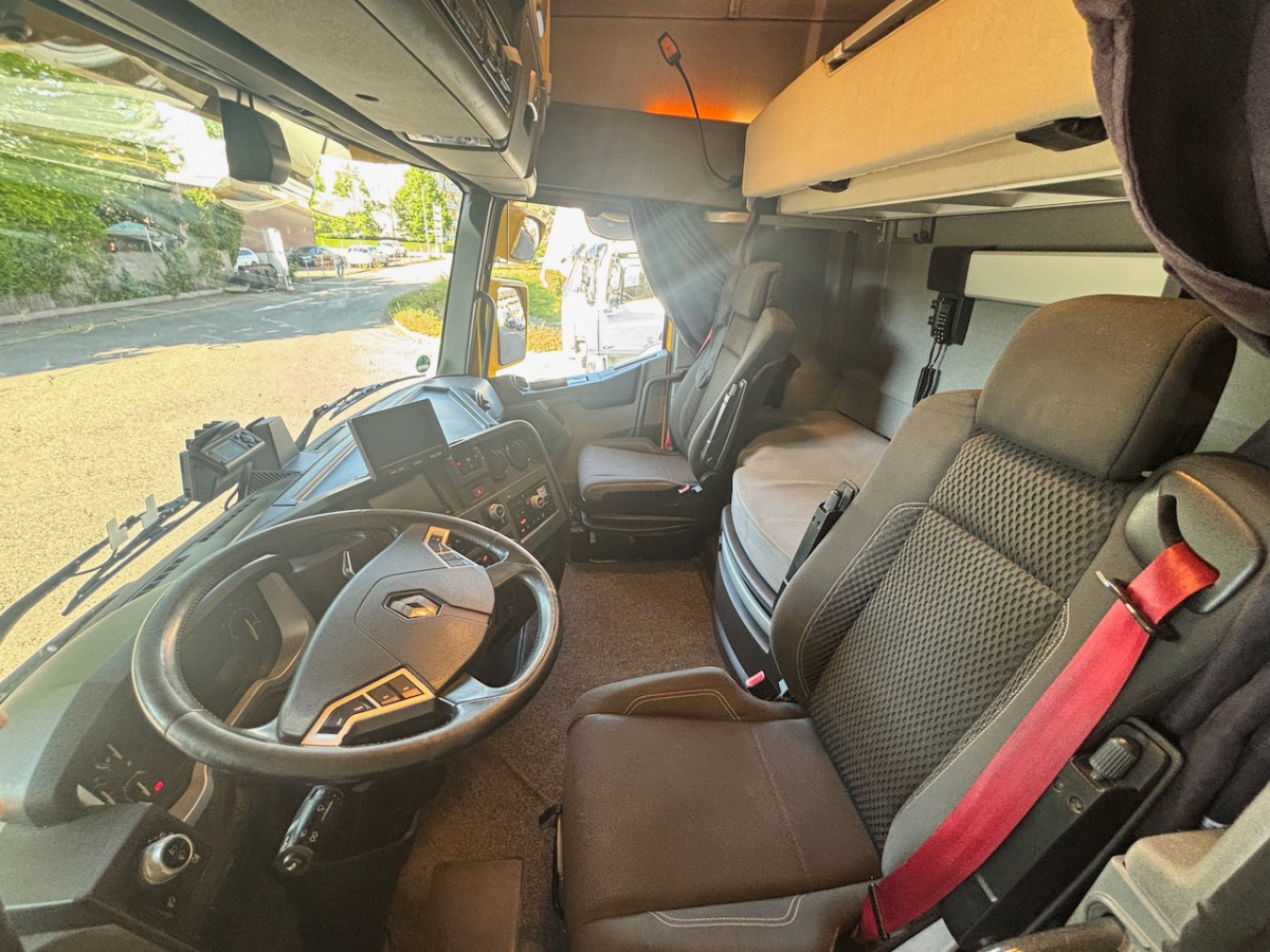 RENAULT T520 - Грузовик с закрытым кузовом: фото 4 RENAULT T520 - Грузовик с закрытым кузовом: фото 4
