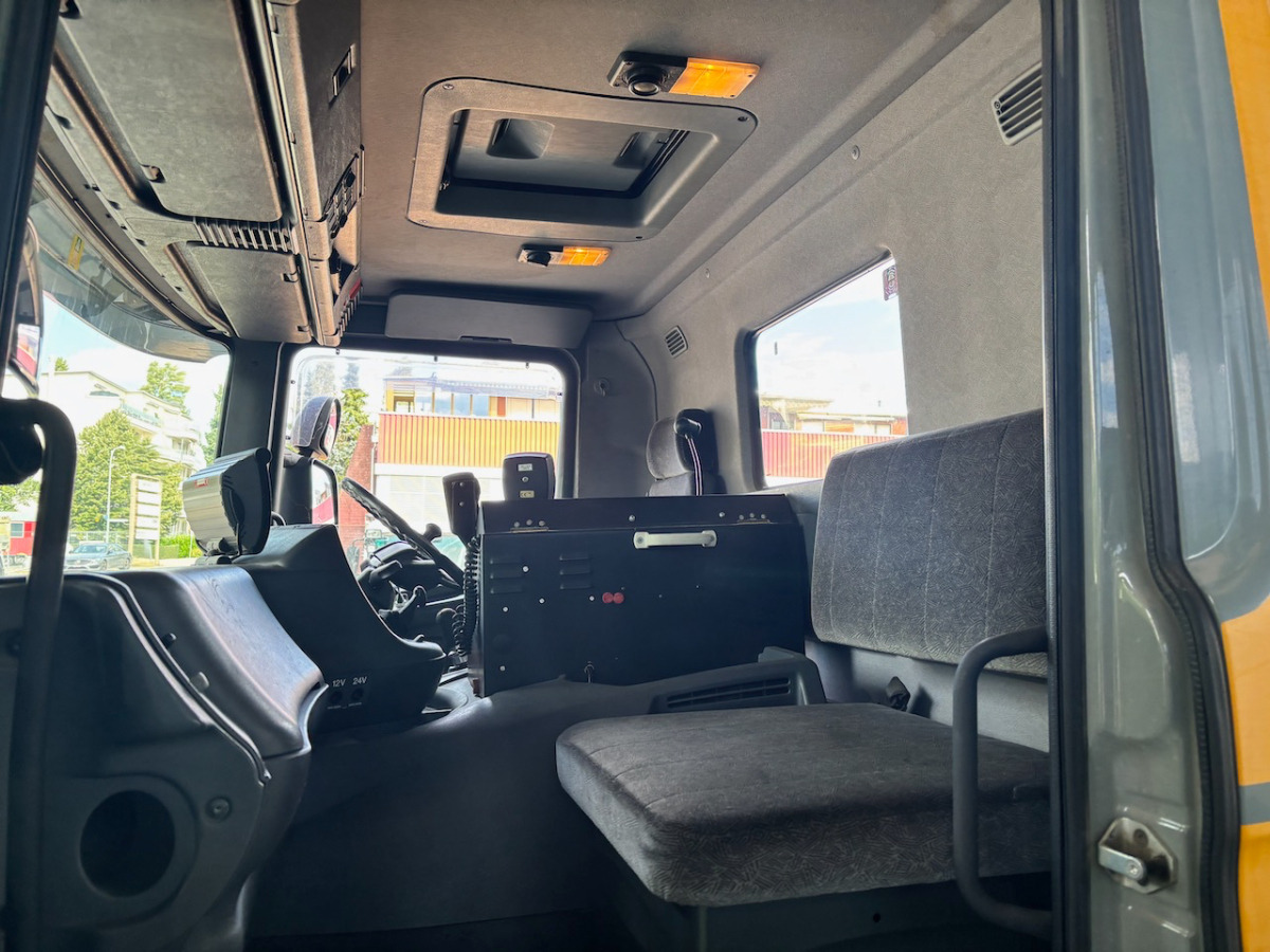 SCANIA P114 GB - Подметально-уборочная машина: фото 5 SCANIA P114 GB - Подметально-уборочная машина: фото 5