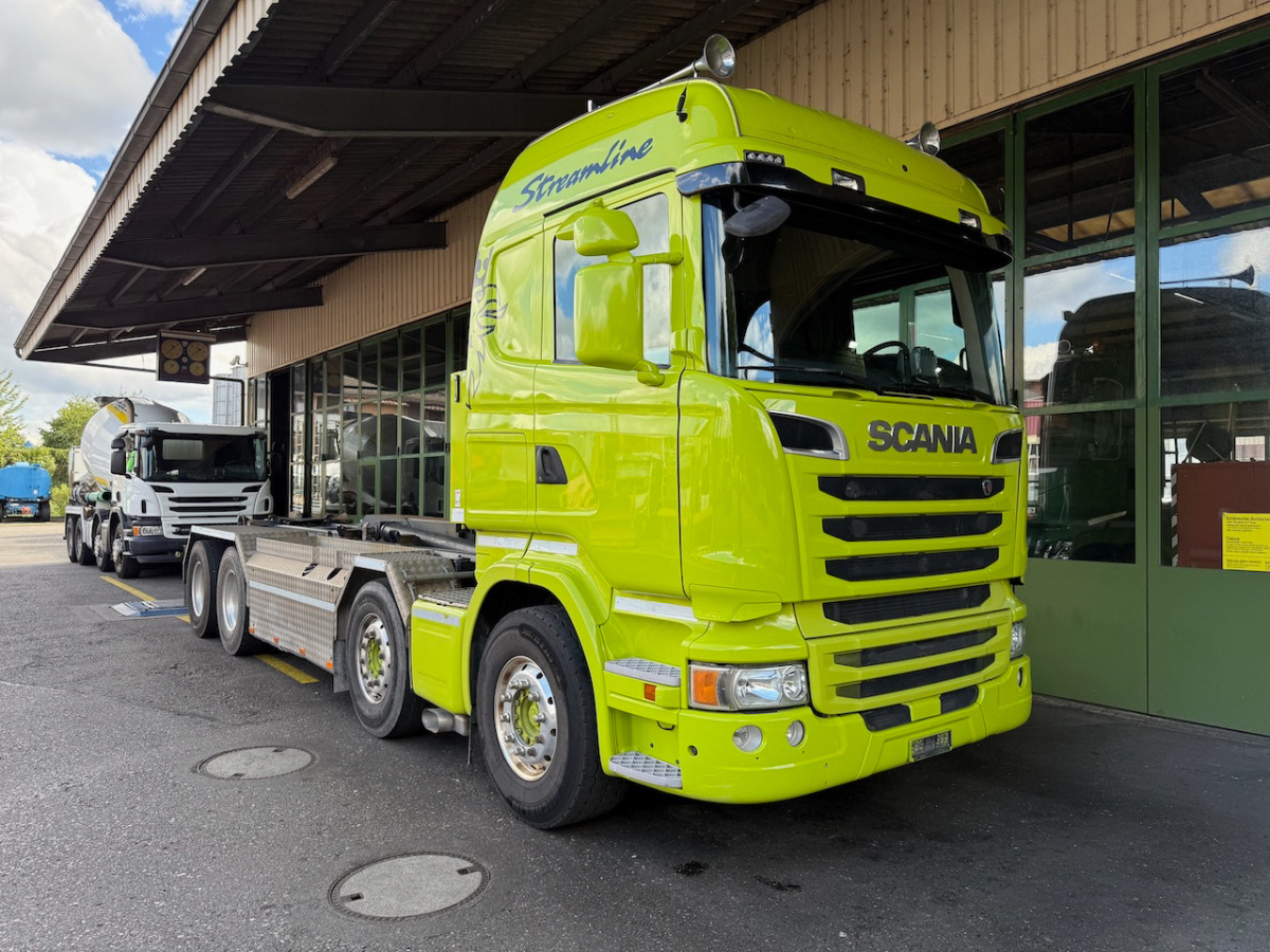 SCANIA R490 8x4 - Крюковой мультилифт: фото 1 SCANIA R490 8x4 - Крюковой мультилифт: фото 1