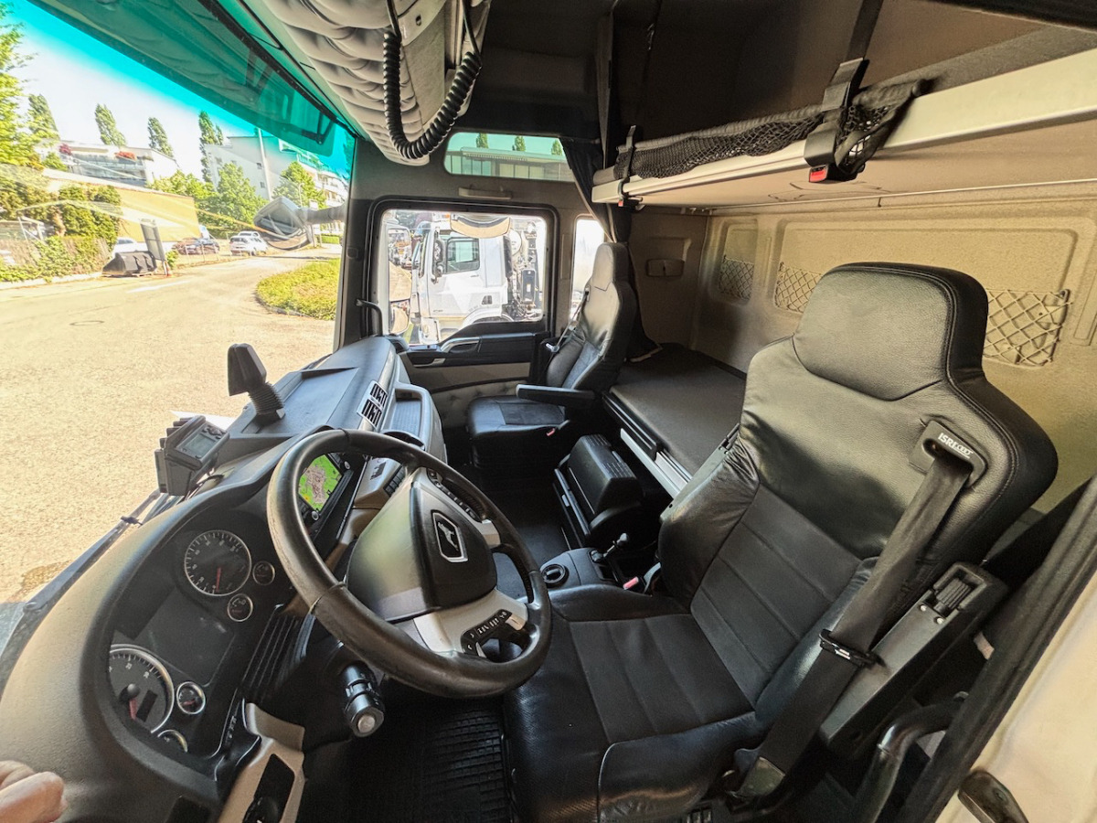 MAN TGX 18.640 - Тягач: фото 4 MAN TGX 18.640 - Тягач: фото 4