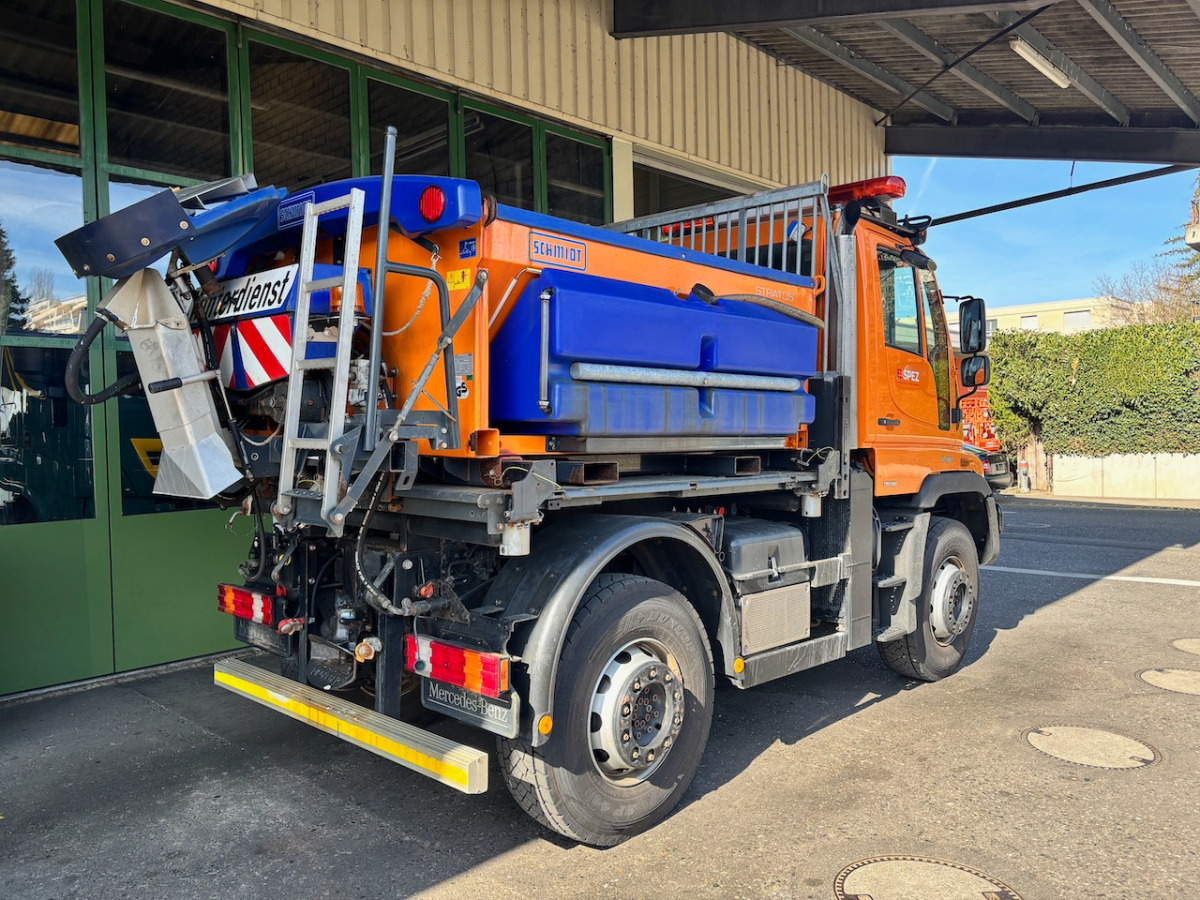 Самосвал UNIMOG U400: фото 13