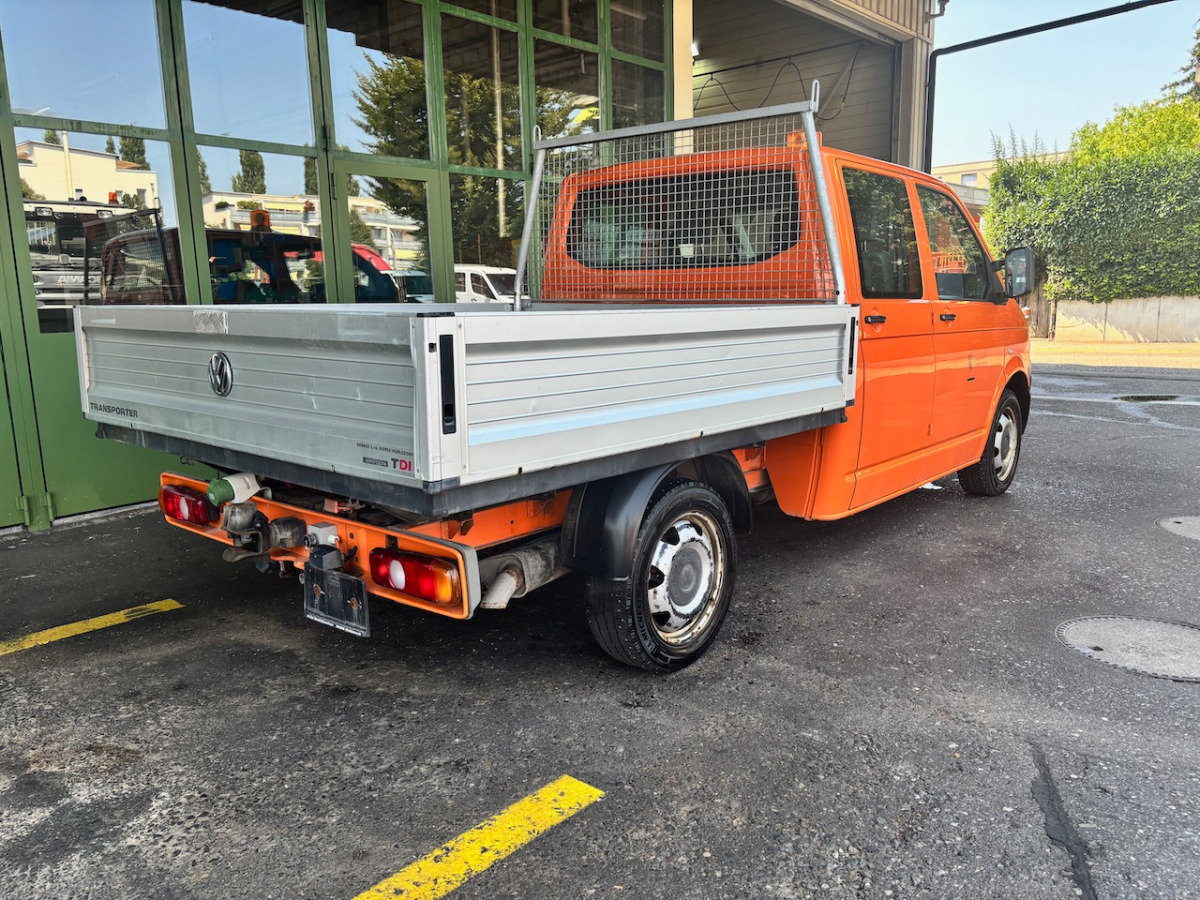 VW T5 Transporter - Малотоннажный бортовой грузовик: фото 5 VW T5 Transporter - Малотоннажный бортовой грузовик: фото 5