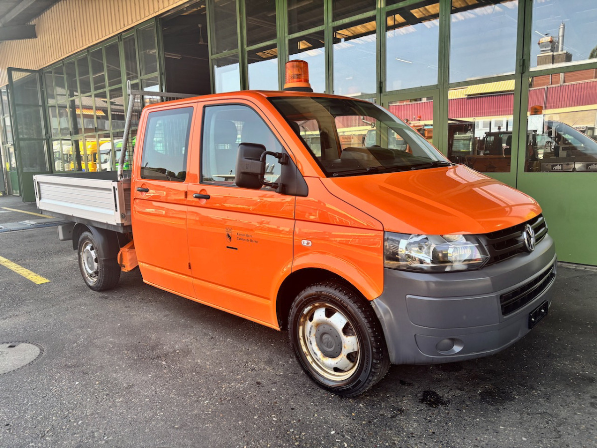 VW T5 Transporter - Малотоннажный бортовой грузовик: фото 1 VW T5 Transporter - Малотоннажный бортовой грузовик: фото 1