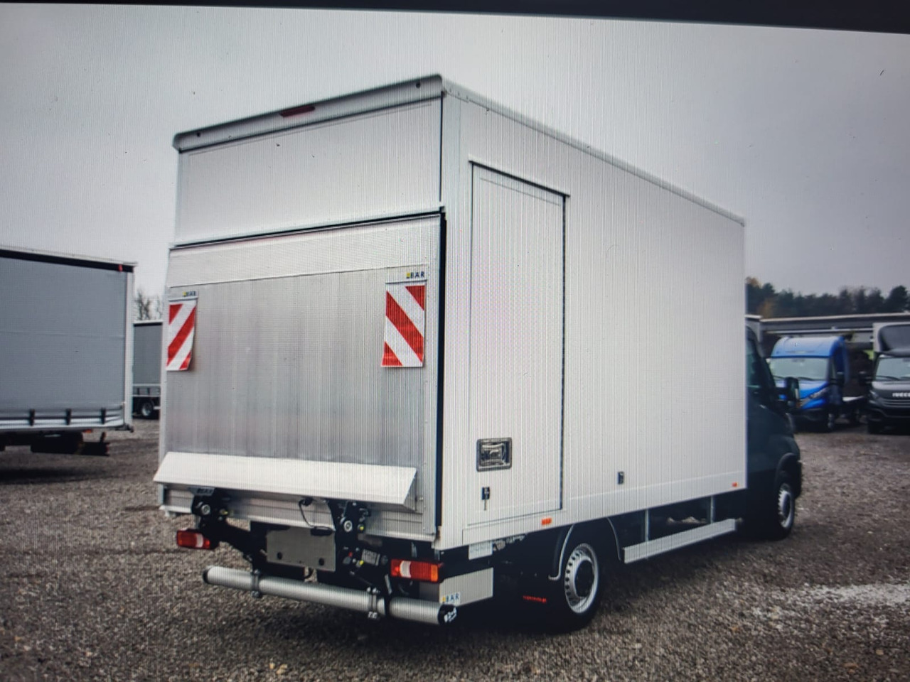 Iveco Daily 180 35S18 LBW BÃR - Фургон с закрытым кузовом: фото 4 Iveco Daily 180 35S18 LBW BÃR - Фургон с закрытым кузовом: фото 4