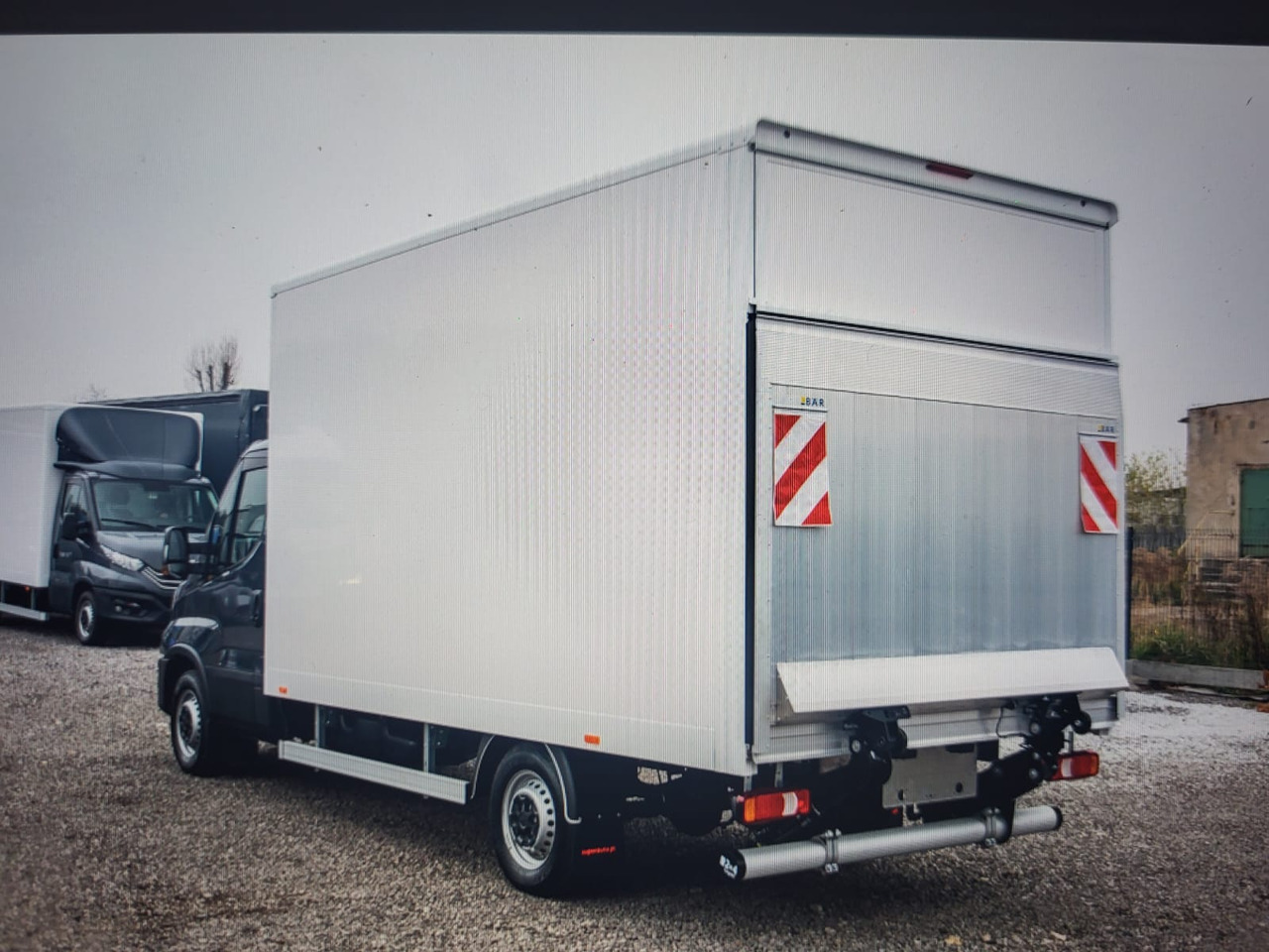 Iveco Daily 180 35S18 LBW BÃR - Фургон с закрытым кузовом: фото 2 Iveco Daily 180 35S18 LBW BÃR - Фургон с закрытым кузовом: фото 2