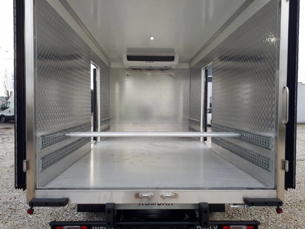 Iveco Daily 70C21A8 Tiefkühkoffer -18°C - Фургон-рефрижератор: фото 2 Iveco Daily 70C21A8 Tiefkühkoffer -18°C - Фургон-рефрижератор: фото 2