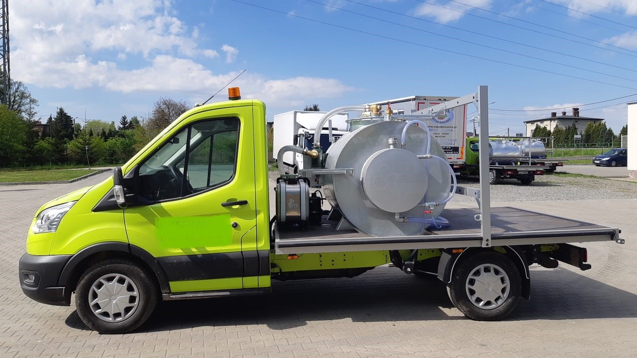 Renault Master Absaugfahrzeug - Ассенизатор: фото 1 Renault Master Absaugfahrzeug - Ассенизатор: фото 1