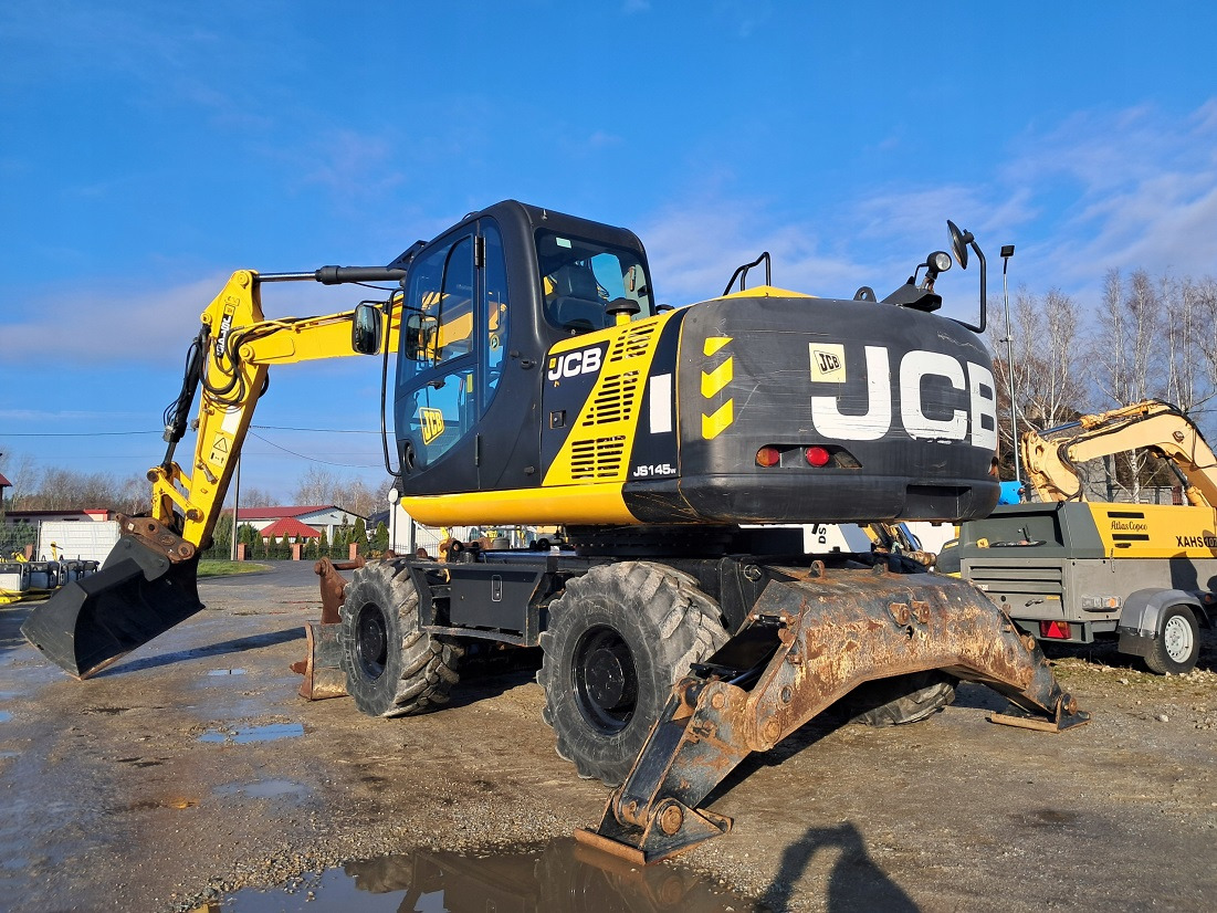 JCB JS145W - Колёсный экскаватор: фото 2 JCB JS145W - Колёсный экскаватор: фото 2