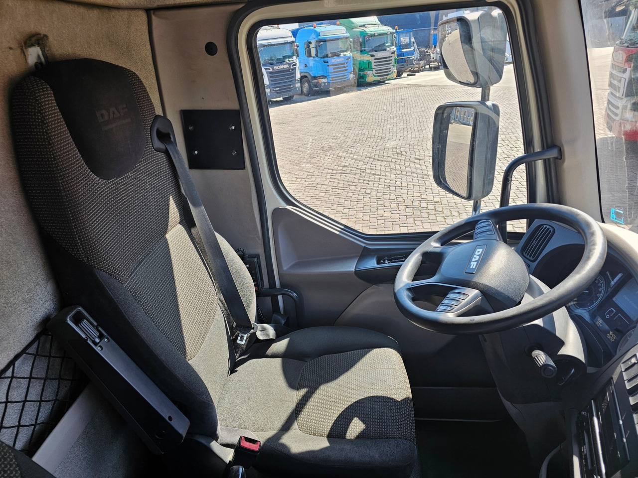 Портальный бункеровоз DAF LF 220 Euro 6: фото 7