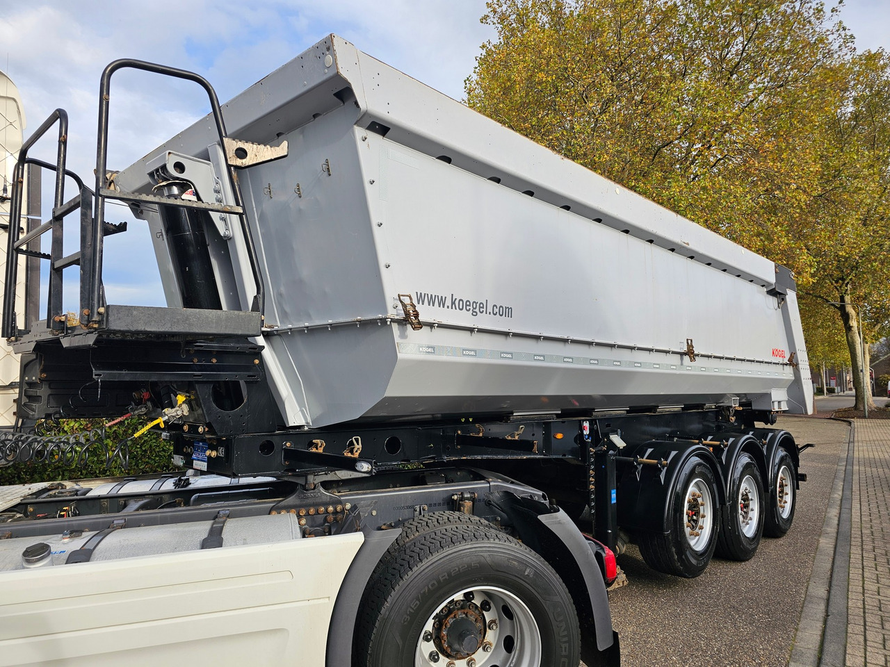 Kögel SKM24 - Самосвальный полуприцеп: фото 4 Kögel SKM24 - Самосвальный полуприцеп: фото 4