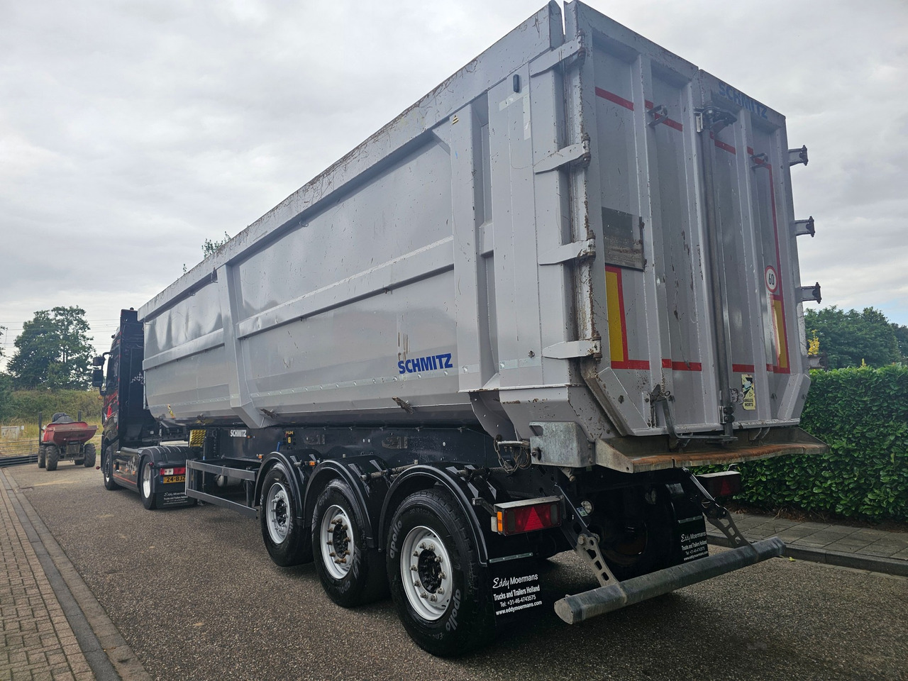 Schmitz SGF-S3 Scraptipper 55 M3 - Самосвальный полуприцеп: фото 4 Schmitz SGF-S3 Scraptipper 55 M3 - Самосвальный полуприцеп: фото 4