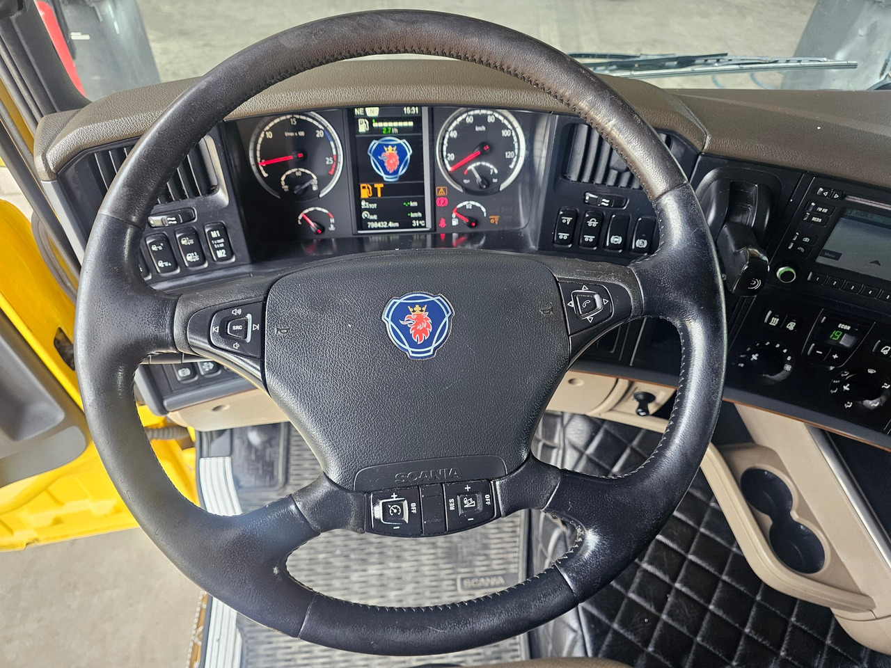 Scania R450 Topline 6x2 Boogie) - Тягач: фото 5 Scania R450 Topline 6x2 Boogie) - Тягач: фото 5