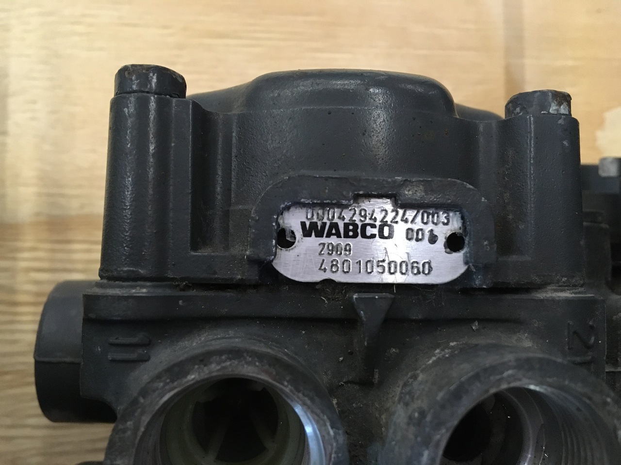 AXLE MODULATOR EPB-2 ACTROS-ATEGO - Детали тормозной системы для Грузовиков: фото 3 AXLE MODULATOR EPB-2 ACTROS-ATEGO - Детали тормозной системы для Грузовиков: фото 3