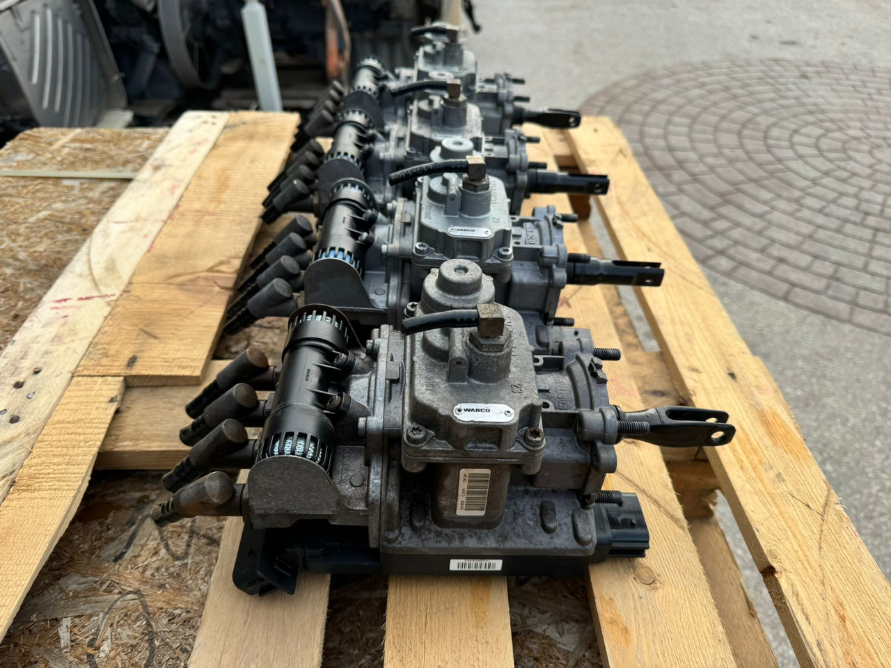 BRAKE CONTROL ELECTRONICS EPB II-CBU ATEGO - Детали тормозной системы для Грузовиков: фото 4 BRAKE CONTROL ELECTRONICS EPB II-CBU ATEGO - Детали тормозной системы для Грузовиков: фото 4