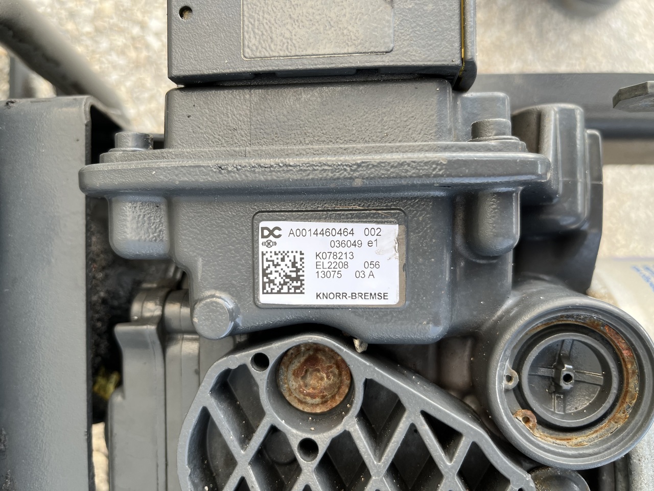 ECTS.ELECTRONIC AIR PROCESSING UNIT, EAPU ACTROS MP4 - Детали тормозной системы для Грузовиков: фото 5 ECTS.ELECTRONIC AIR PROCESSING UNIT, EAPU ACTROS MP4 - Детали тормозной системы для Грузовиков: фото 5