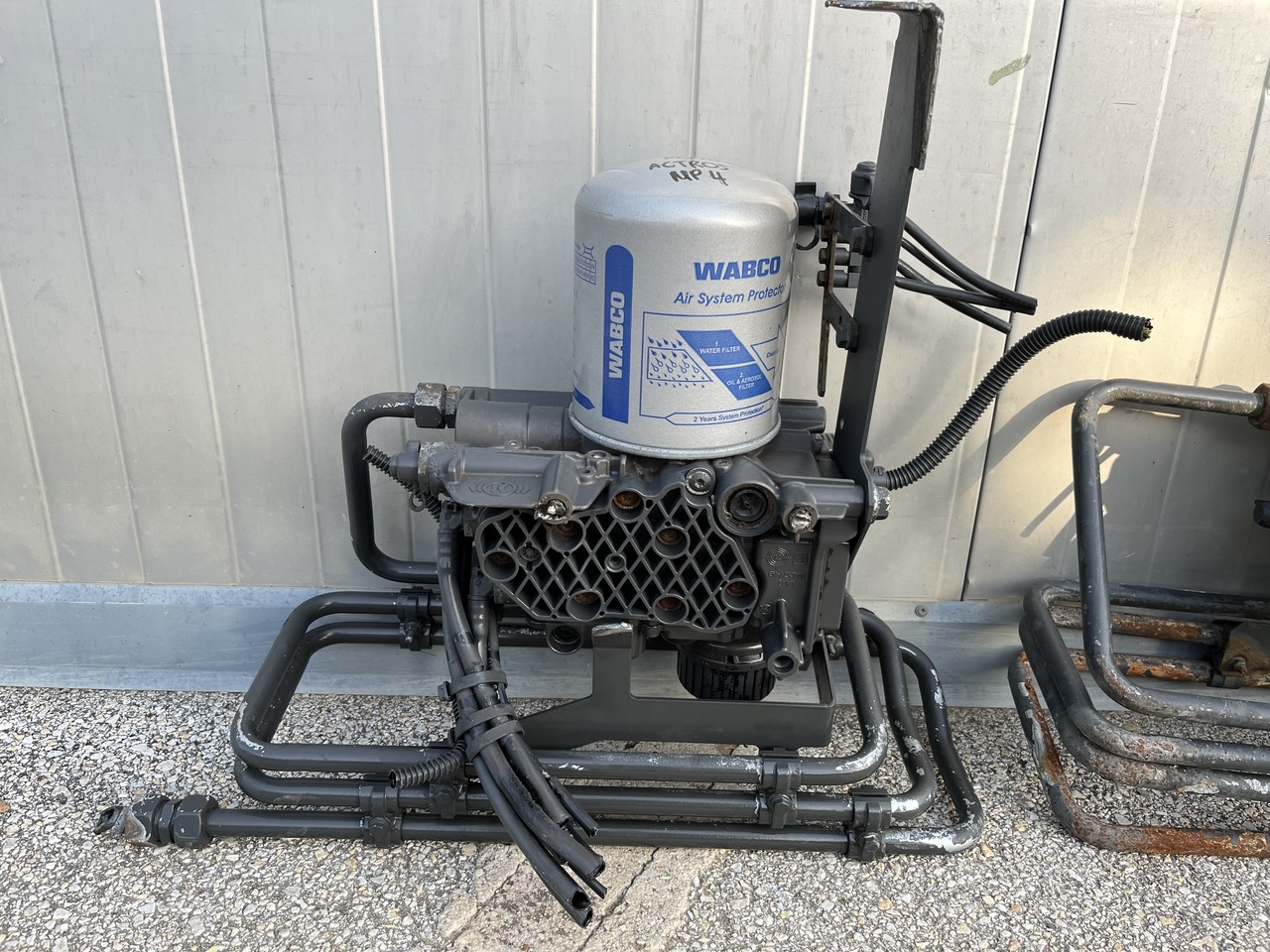 ECTS.ELECTRONIC AIR PROCESSING UNIT, EAPU ACTROS MP4 - Детали тормозной системы для Грузовиков: фото 2 ECTS.ELECTRONIC AIR PROCESSING UNIT, EAPU ACTROS MP4 - Детали тормозной системы для Грузовиков: фото 2