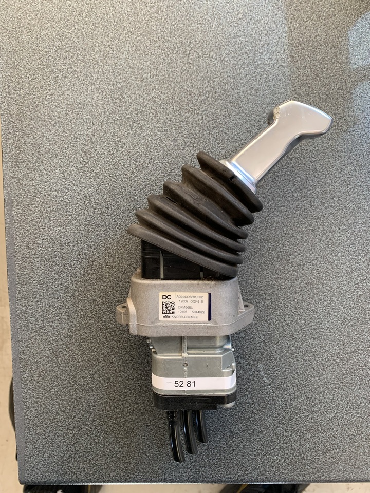 Электрическая система для Грузовиков ELECTRONIC CONTROL UNITS ACTROS MP4: фото 17 Электрическая система для Грузовиков ELECTRONIC CONTROL UNITS ACTROS MP4: фото 17