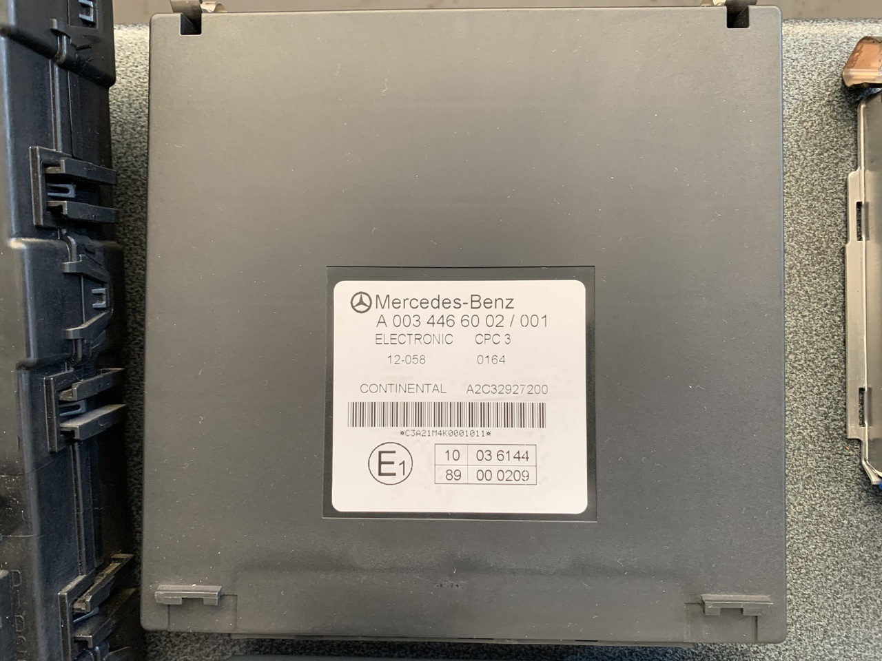 Электрическая система для Грузовиков ELECTRONIC CONTROL UNITS ACTROS MP4: фото 8 Электрическая система для Грузовиков ELECTRONIC CONTROL UNITS ACTROS MP4: фото 8