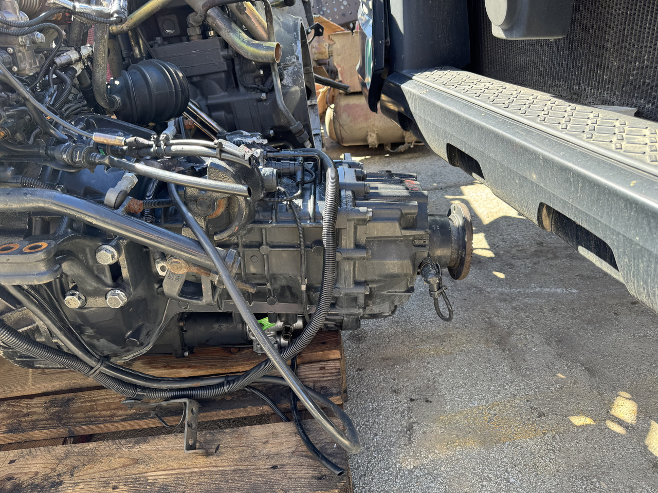 GEARBOX MAN TGL ZF 6S800 - Коробка передач и запчасти: фото 1 GEARBOX MAN TGL ZF 6S800 - Коробка передач и запчасти: фото 1